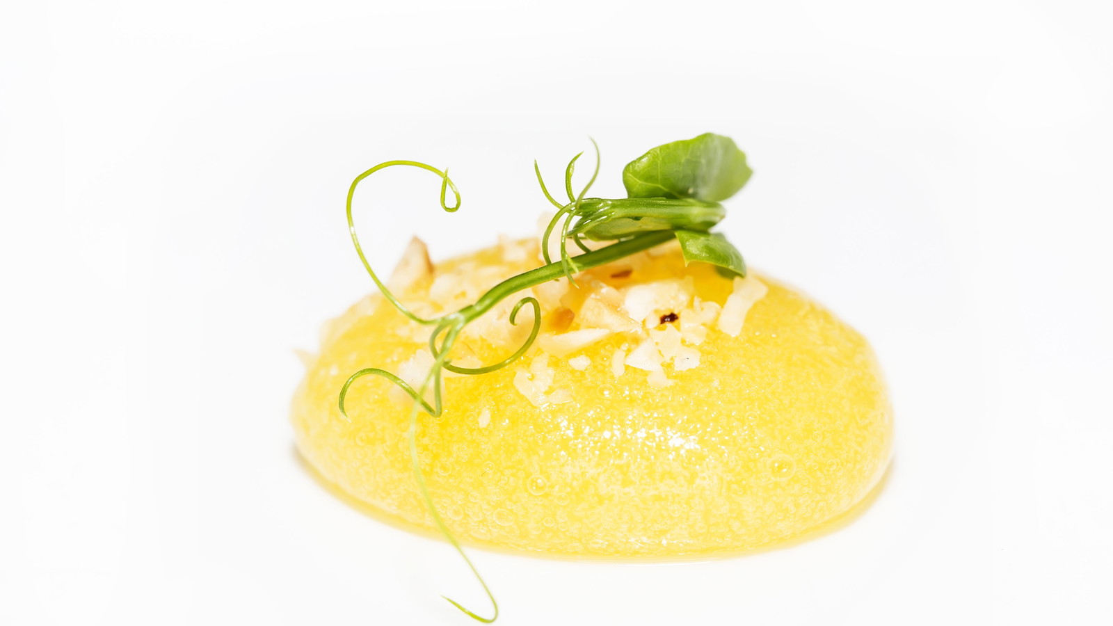 Image of SPHERIFIED MANGO RAVIOLI