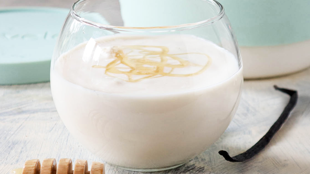 Image of Homemade vanilla yogurt that is sugar free