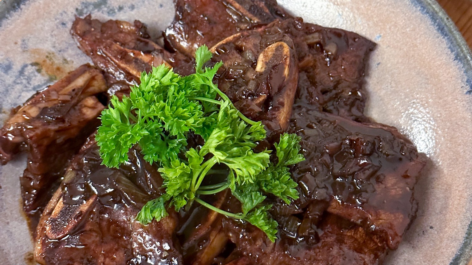 Image of Beef Short Ribs with black pepper sauce (黑椒牛仔骨)