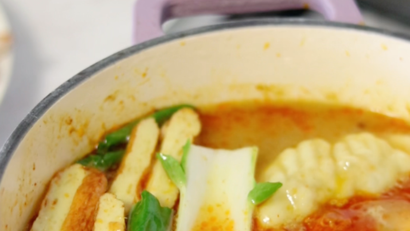 Image of Easy Laksa Dumpling Soup