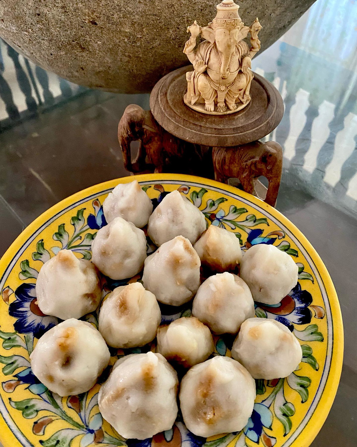 Thenga poorna kozhukkattai