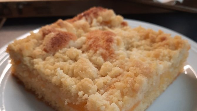 Saftiger Butter-Pfirsich-Kuchen mit Streuseln-image
