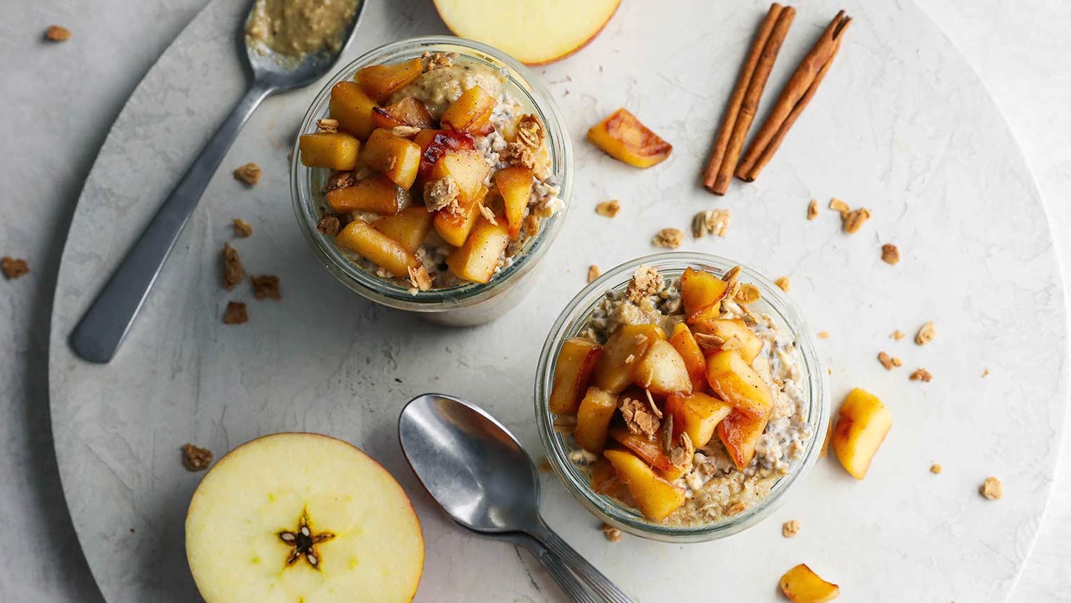 Image of Apple Pie Overnight Oats | Vegan, Gluten-free