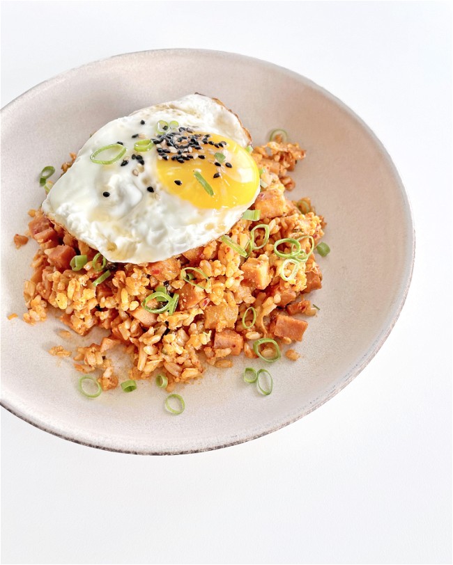 Image of Kimchi fried rice recipe aka kimchi bokkeumbap