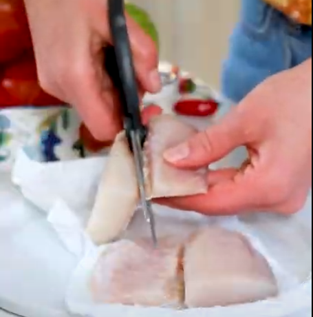 Image of (Optional) Slice or use kitchen scissors to separate the Sizzlefish...