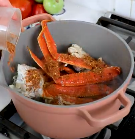 How to Steam Snow Crab Legs – Sizzlefish