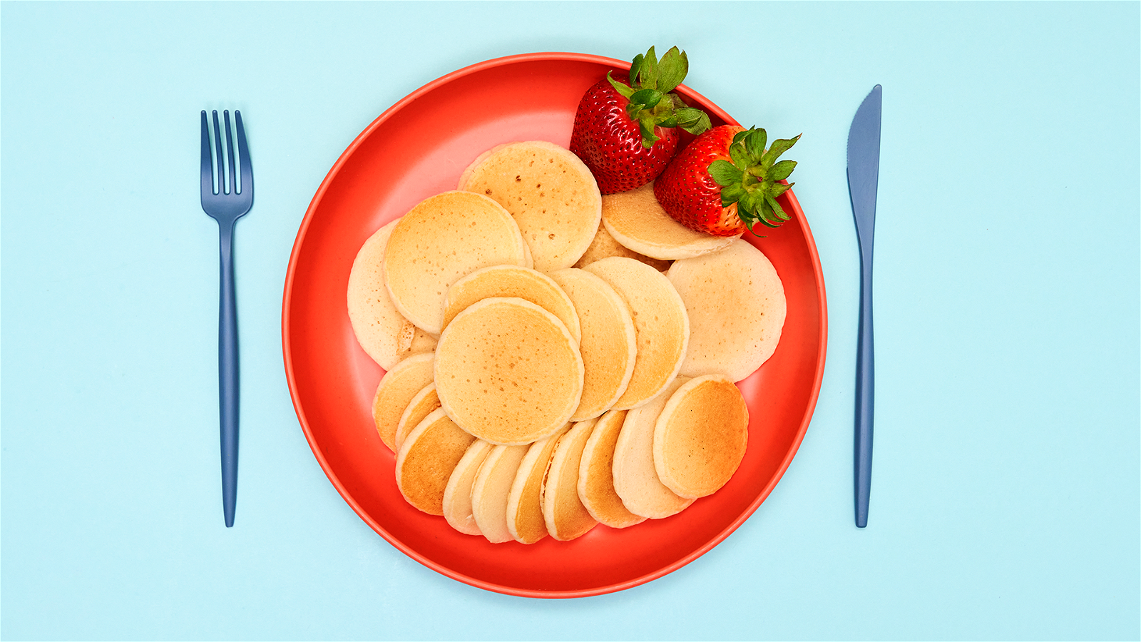 https://images.getrecipekit.com/20230925211155-silverdollar-20pancakes-20blog.png?aspect_ratio=16:9&quality=90&auto_optimize=medium