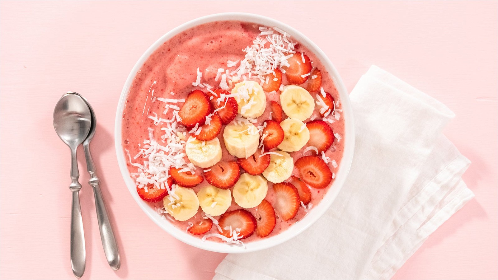 Image of Strawberry Multivitamin Smoothie Bowl Recipe
