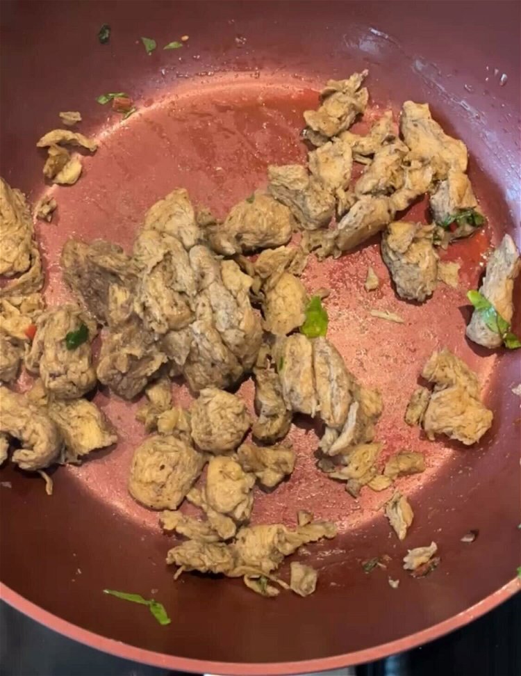 Image of &nbsp;Add ginger beef and stir