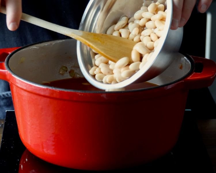 Image of Drain and rinse the canned cannellini beans then add to pot along...
