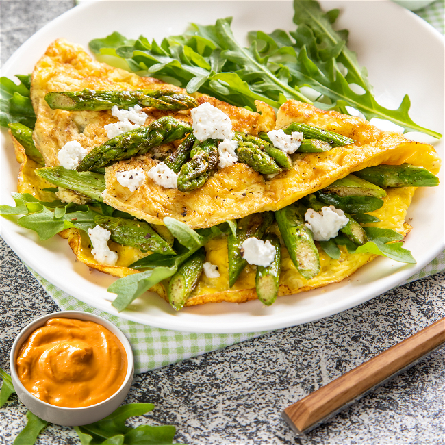 Image of Asparagus and Goat Cheese Omelet