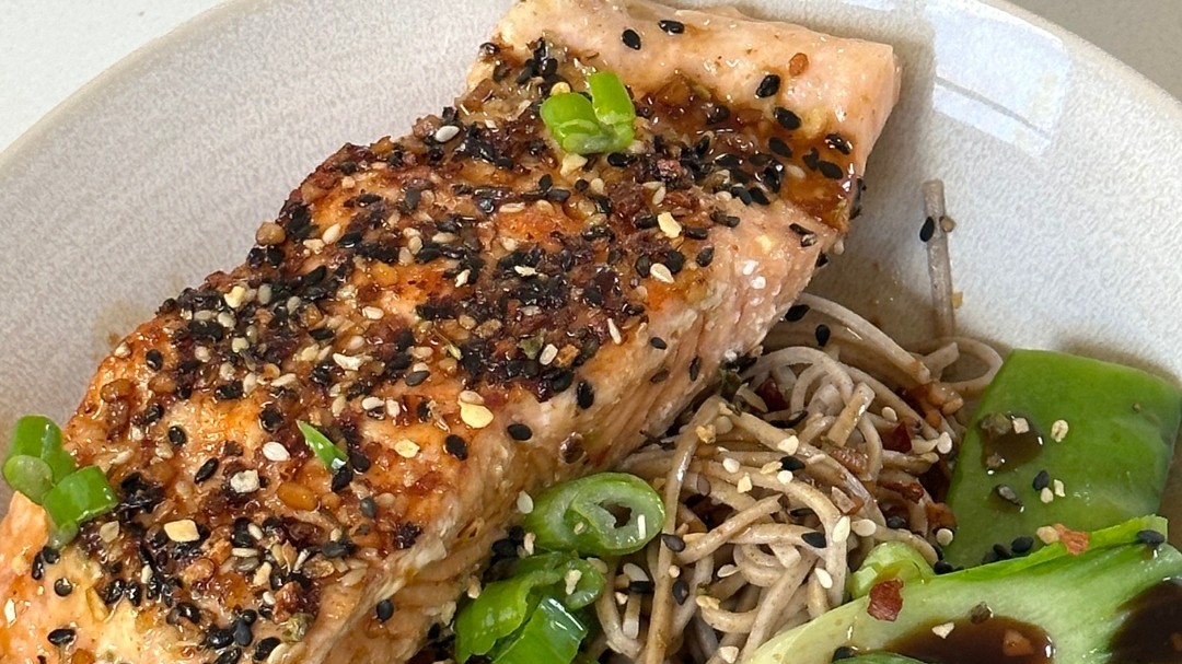 Image of Spicy Bagel Salmon Soba Bowl