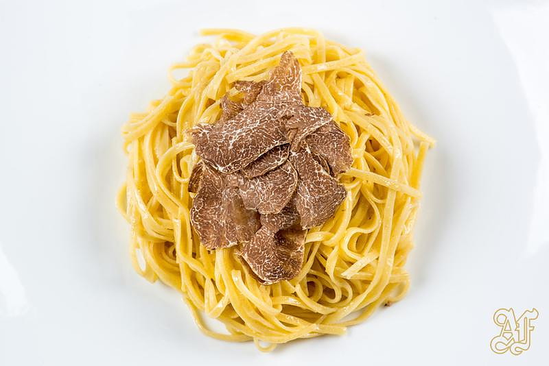 Fresh Tagliolini Pasta with White Truffle