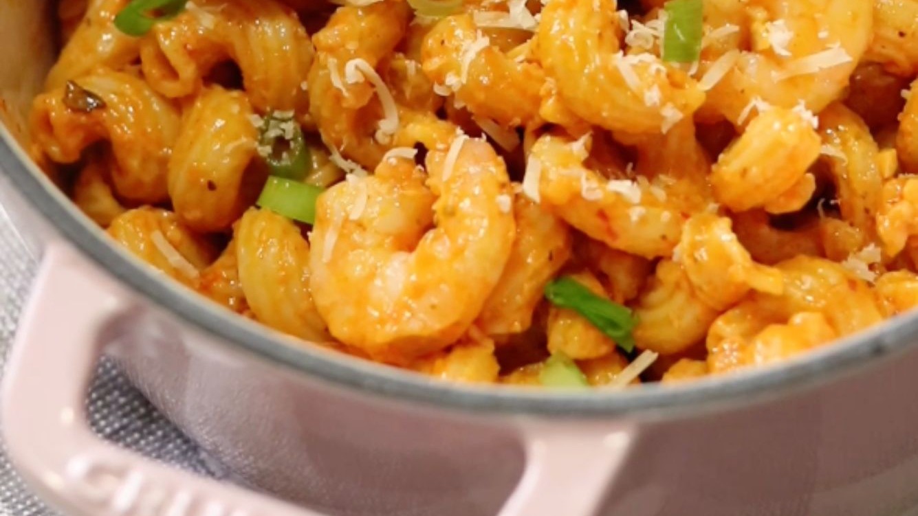 Image of Gochujang Pasta with Prawns