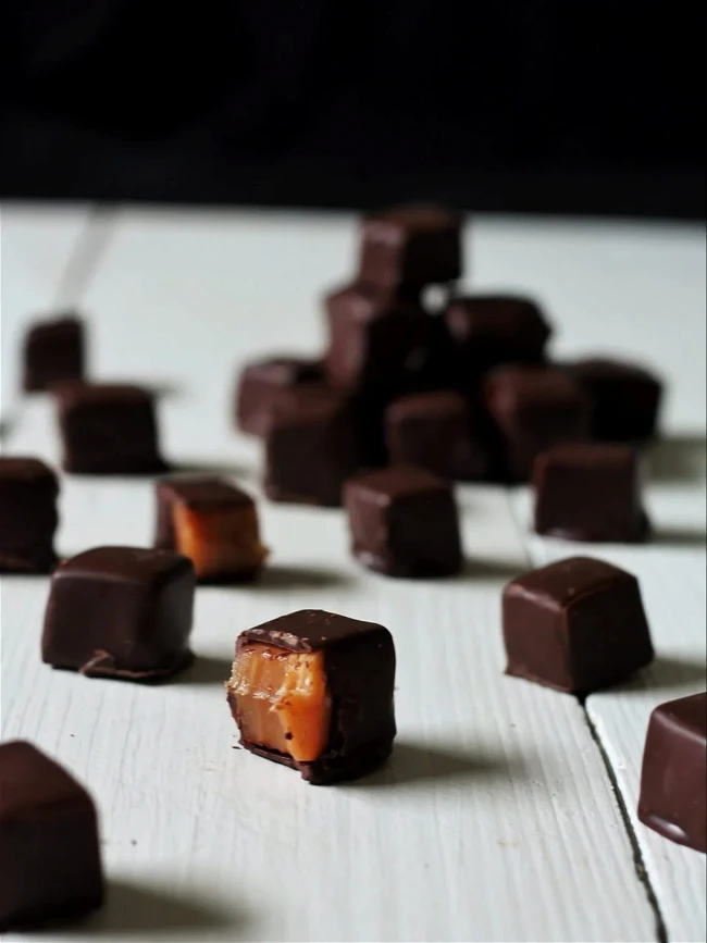 Image of Karameller med chokoladeovertræk