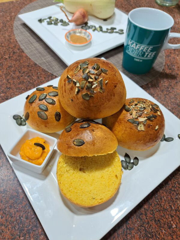 Herbstliche Kürbisbrötchen