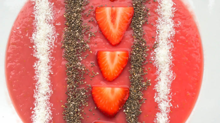 Image of 5-Ingredient Asparagus Strawberry Smoothie