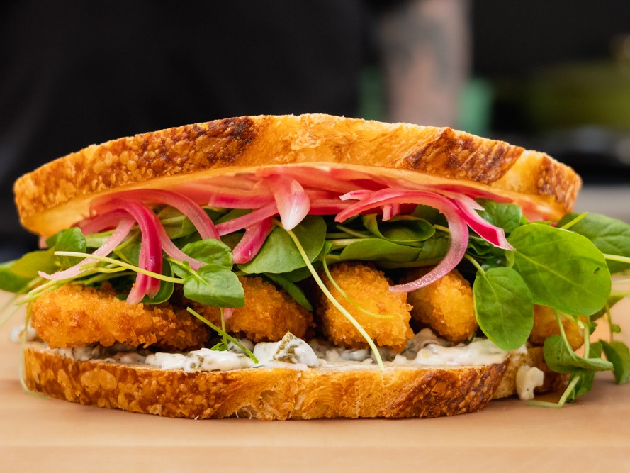 Andy Cooks - Fish finger sandwich