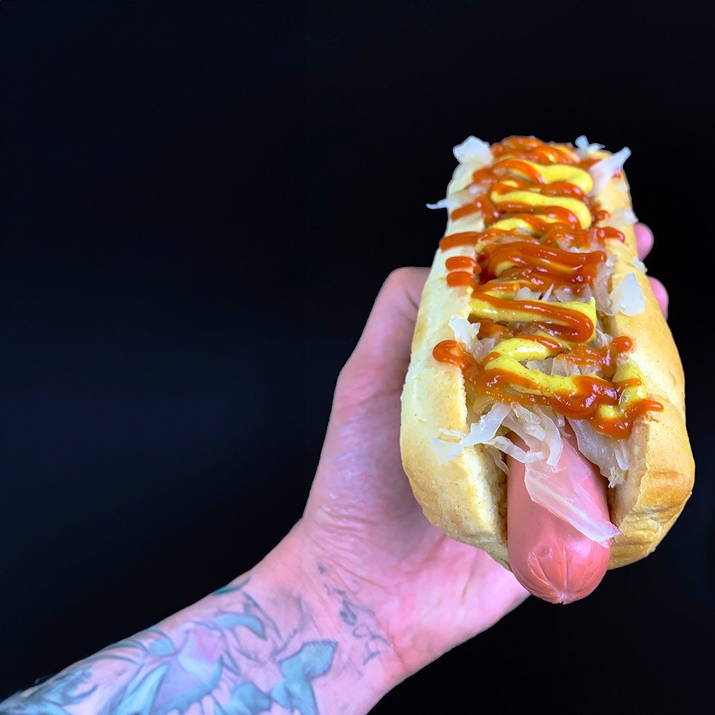 Hot dog tedesco: la ricetta con würstel e crauti – 🍔 Mr. Dobelina Buns