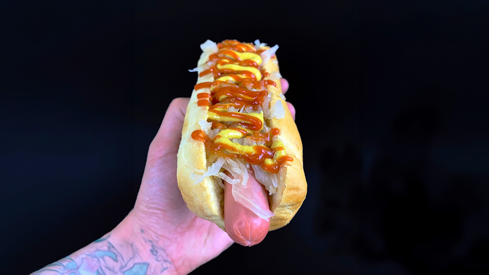 Image of Hot dog tedesco: la ricetta con würstel e crauti