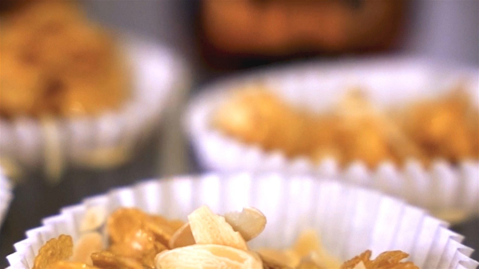 Image of Honey & Maple Cornflake Cakes