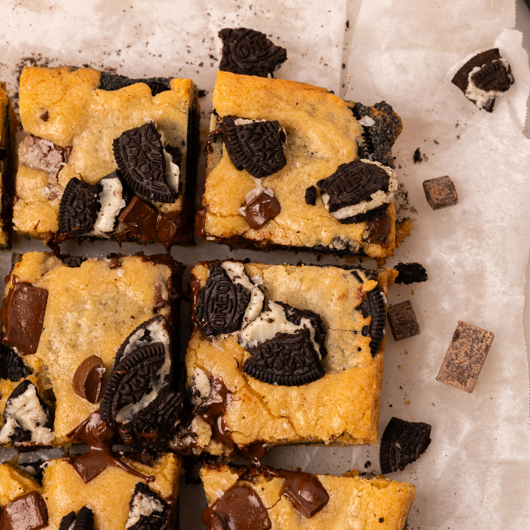 Black Sesame Oreo Blondies