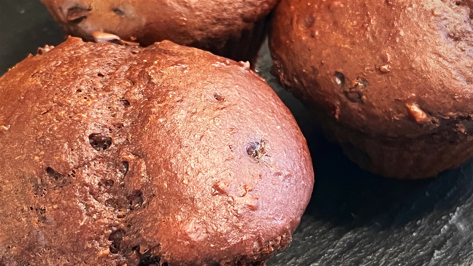 Image of Muffins aux bananes, yogourt et chocolat