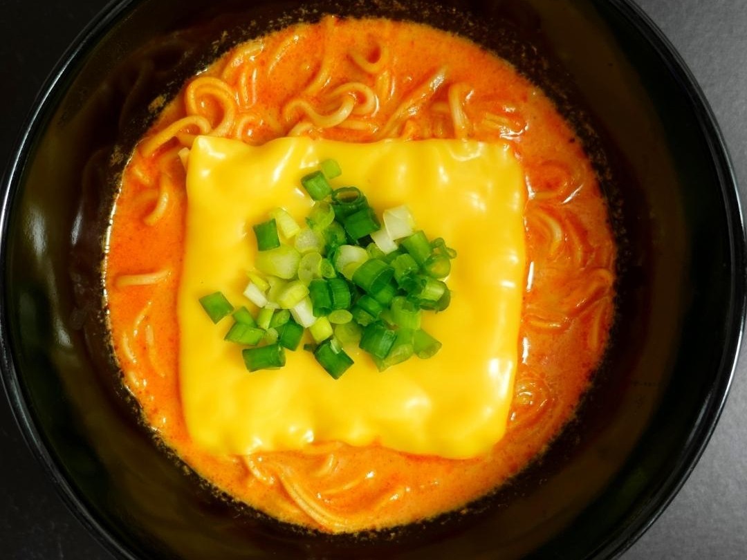 Melted cheese ramyun
