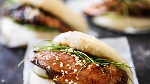 Image of Asian roasted leg of lamb and steamed buns