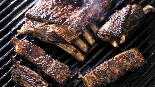 Image of Rhubarb and balsamic lamb riblets 