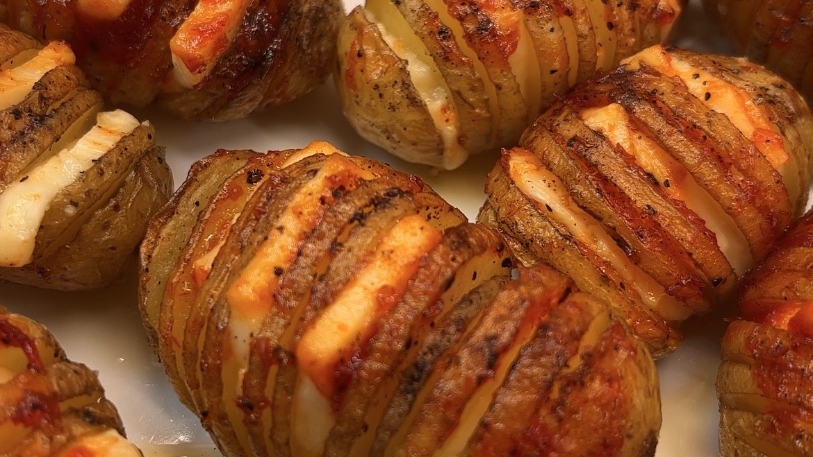 Image of Hot Sauce Glazed Hasselback Potatoes 