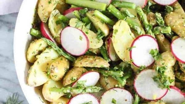 Image of Potato Salad with Asparagus and Radish
