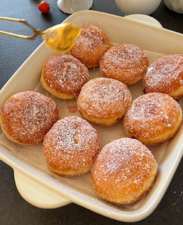 Image of Saupoudrez-les généreusement de sucre glace et savourez !