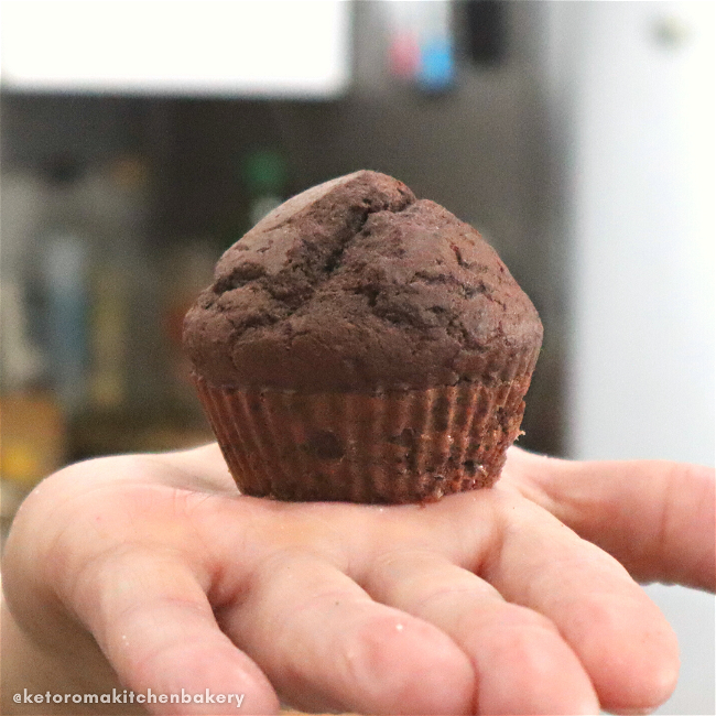 Image of Panda Flour® Cakes: Vanilla, Chocolate, Lemon & Carrot Cake