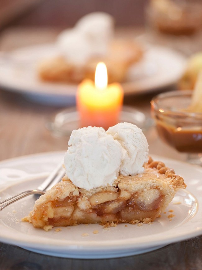 Image of Old-Fashioned Apple Pie