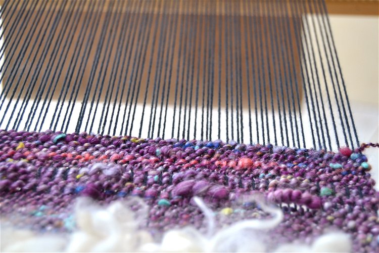 Image of Weave across, and beat. Weave with the weft yarn for...