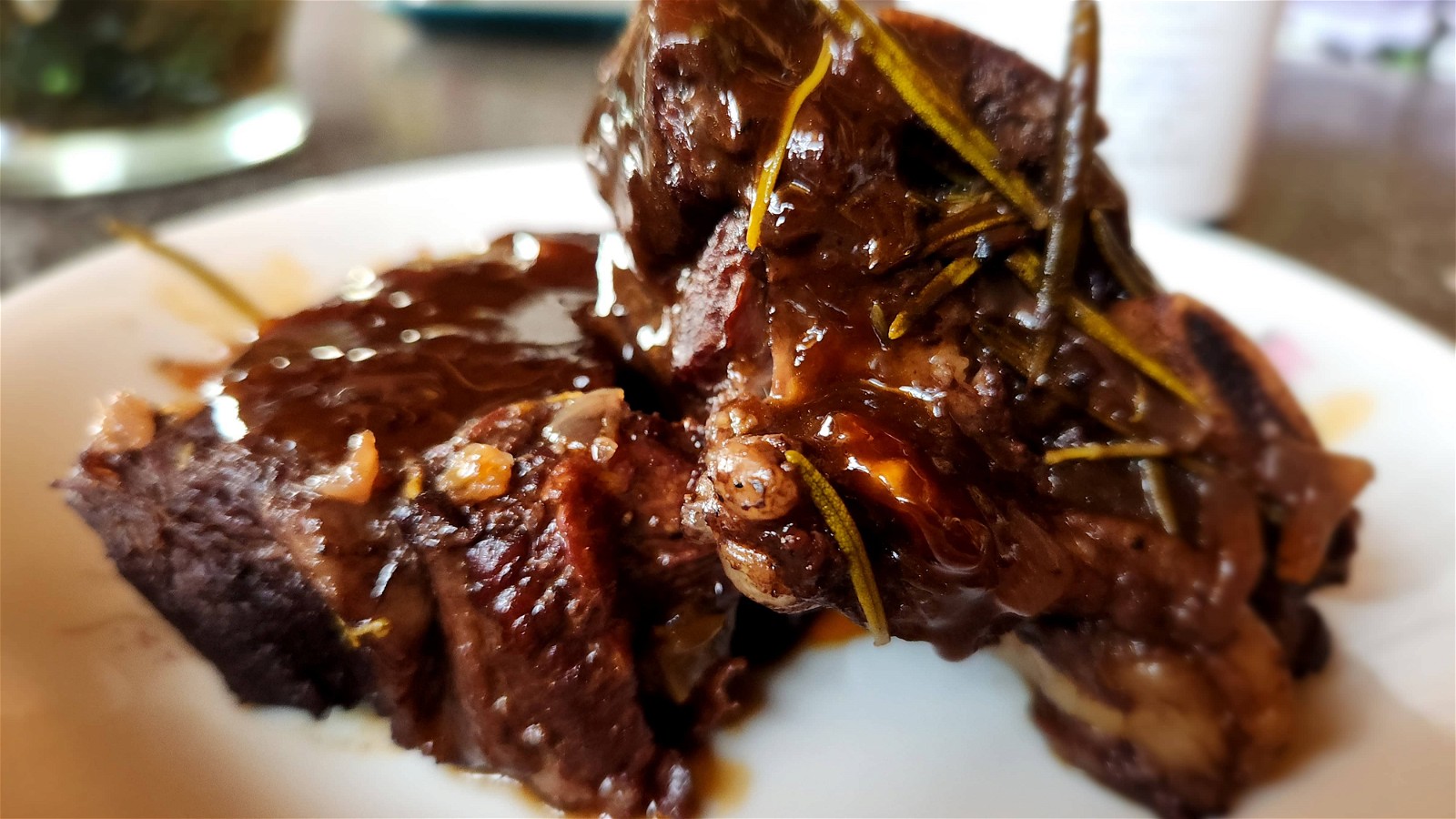 Image of Garlic Braised Short Ribs with Red Wine