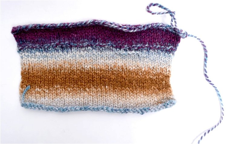 Image of Now compare my 2-ply swatch to Jillian's singles swatch. Transitions...