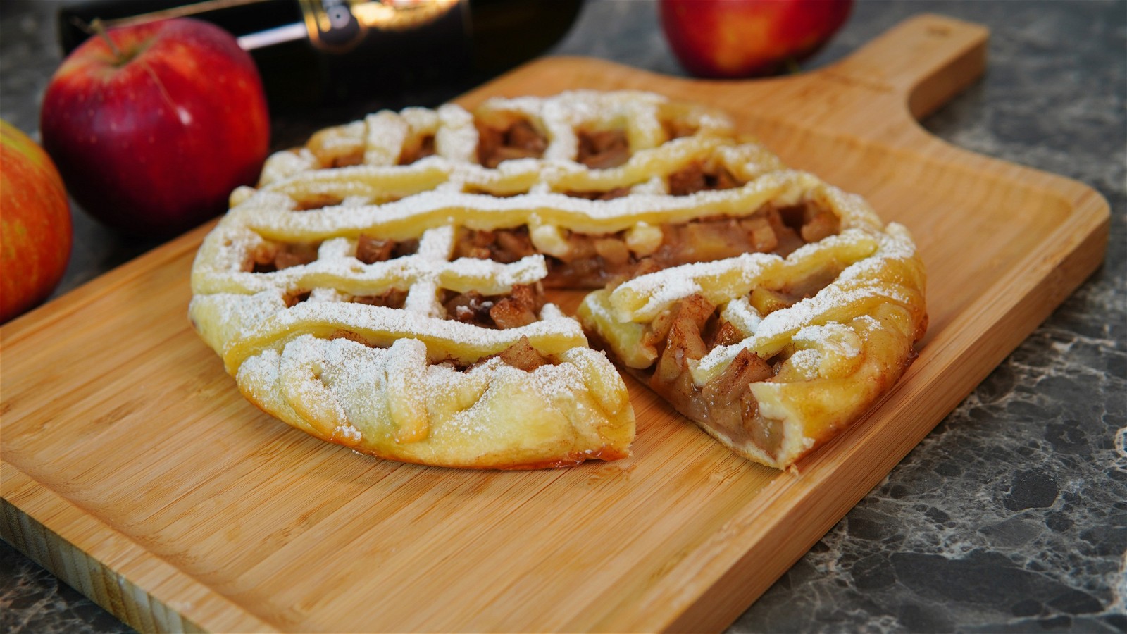 Image of Baba's Apple and Cinnamon Pie