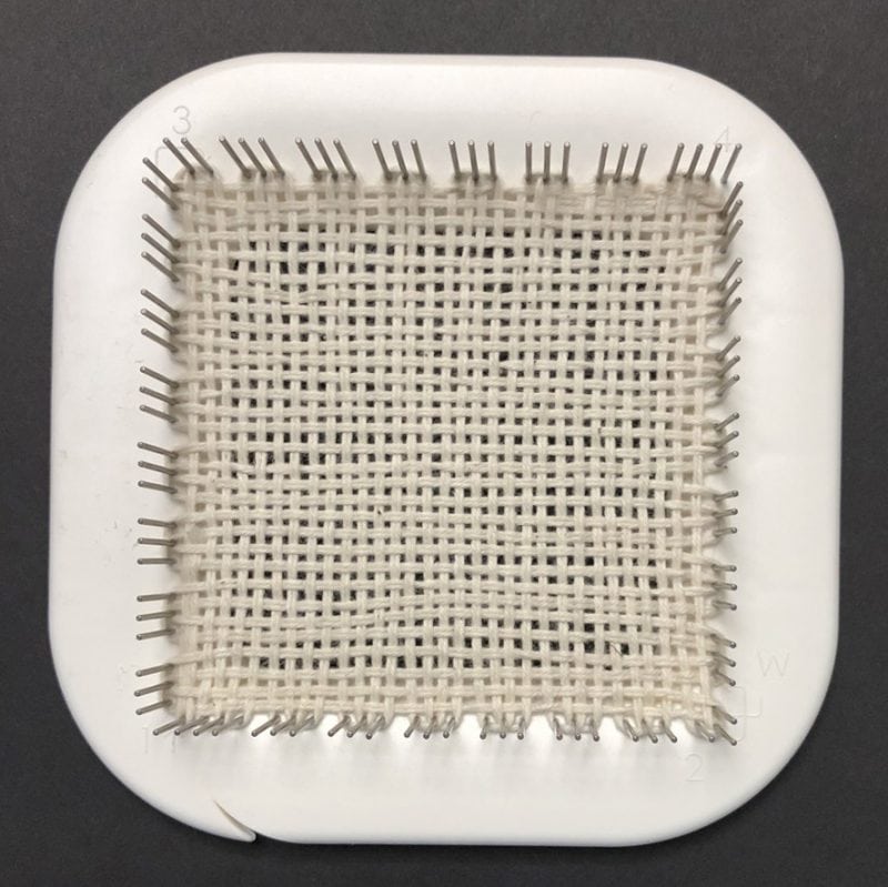 Weaving Cloth on the Zoom Loom for Punch Needle – Schacht Spindle