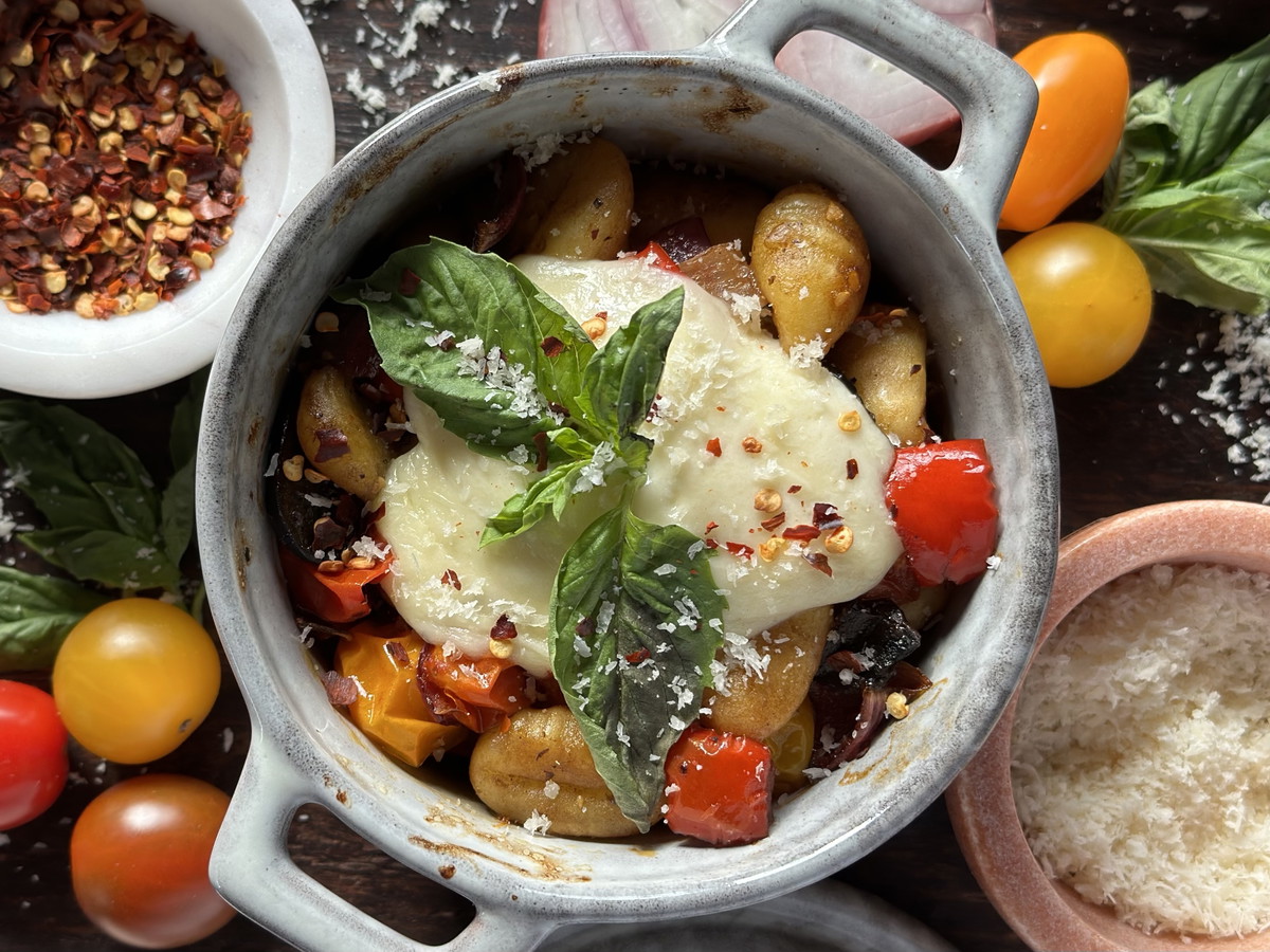 Tuscan Roasted Gnocchi with Veggies & Fresh Mozzarella