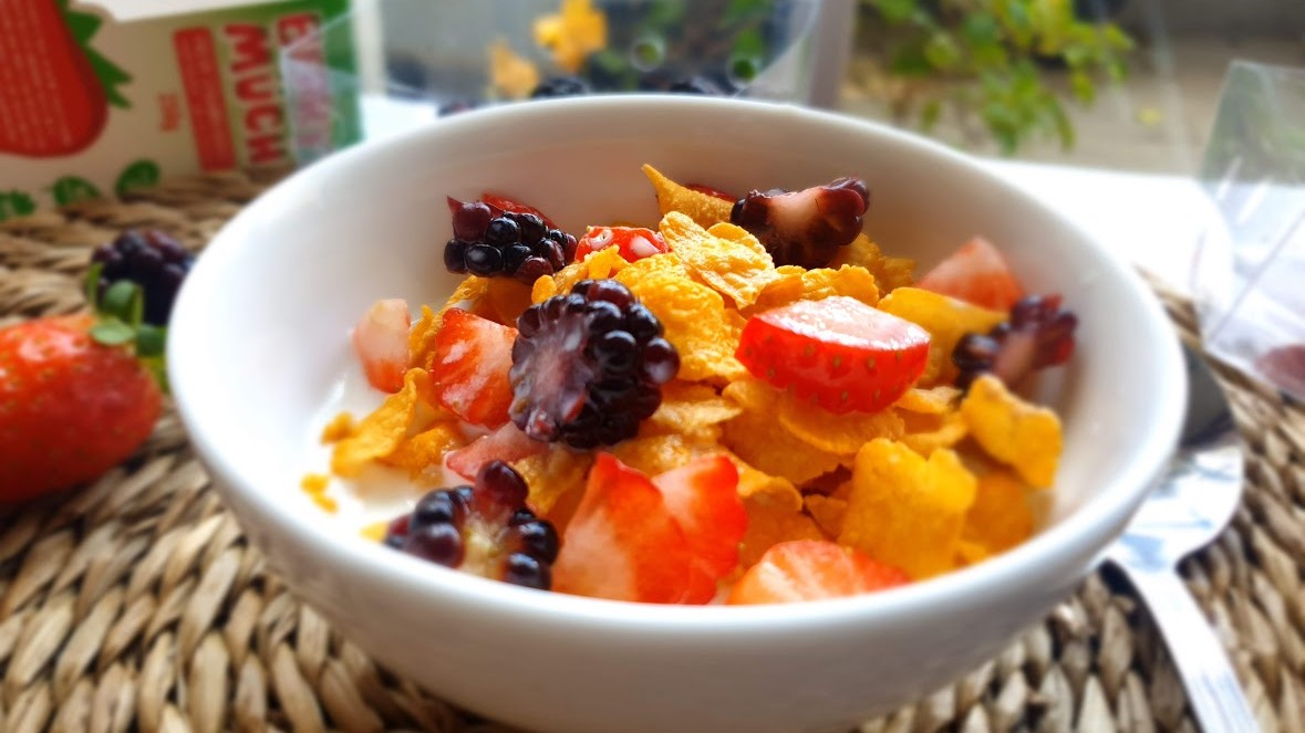 Image of Cornflakes and Berry Delight
