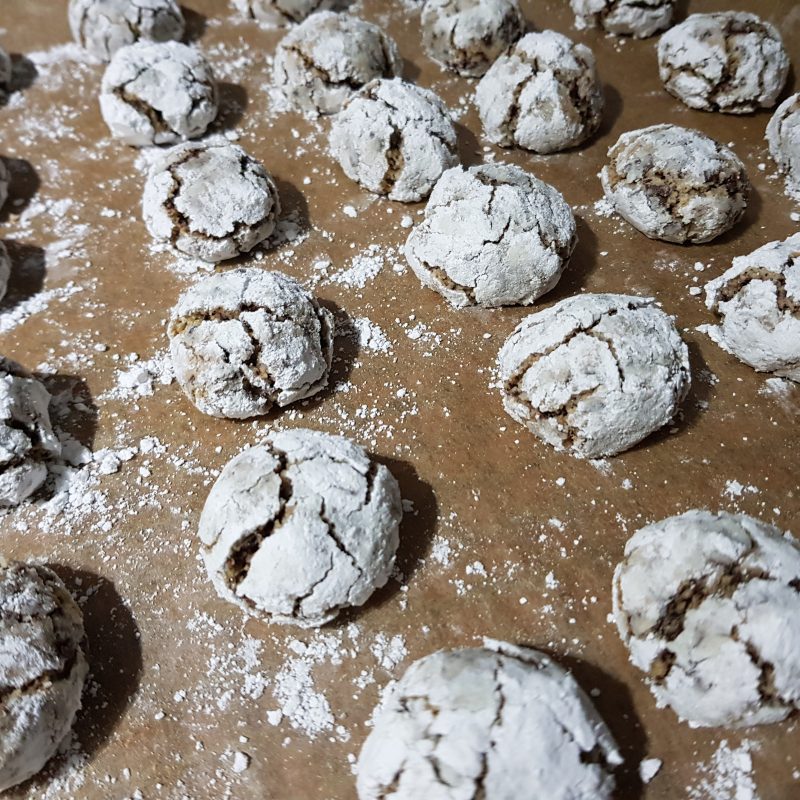 Weihnachtliche süße Brotlaibe