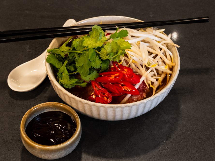 Andy Cooks - Quick beef pho