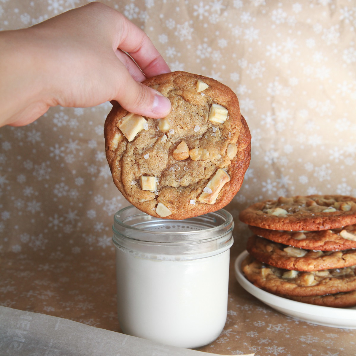 Pineapple White Chocolate Macadamia Cookie