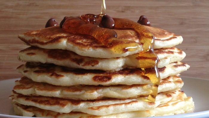 Banana Chocolate Chip Collagen Protein Pancakes