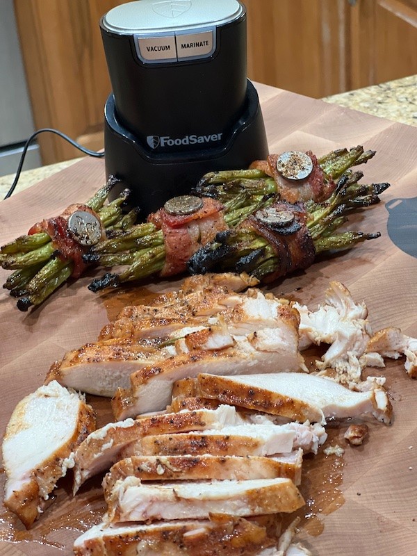 Image of Grilled Chicken and Green Bean Bundles