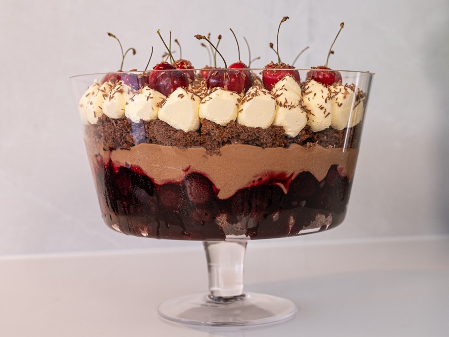 Andy Cooks - Sea salt chocolate cherry trifle