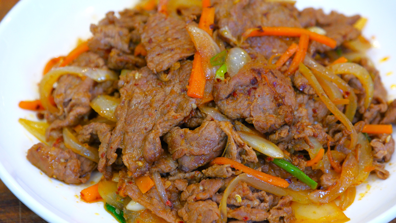 Image of Onion and Beef Stir Fry
