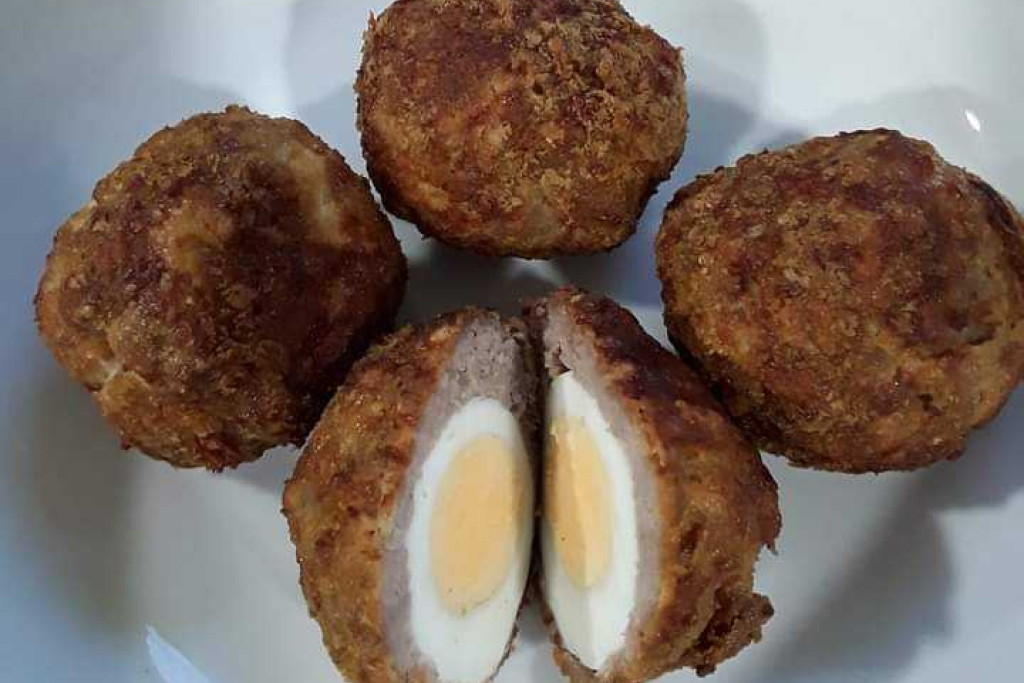 Low-Carb Scotch Egg